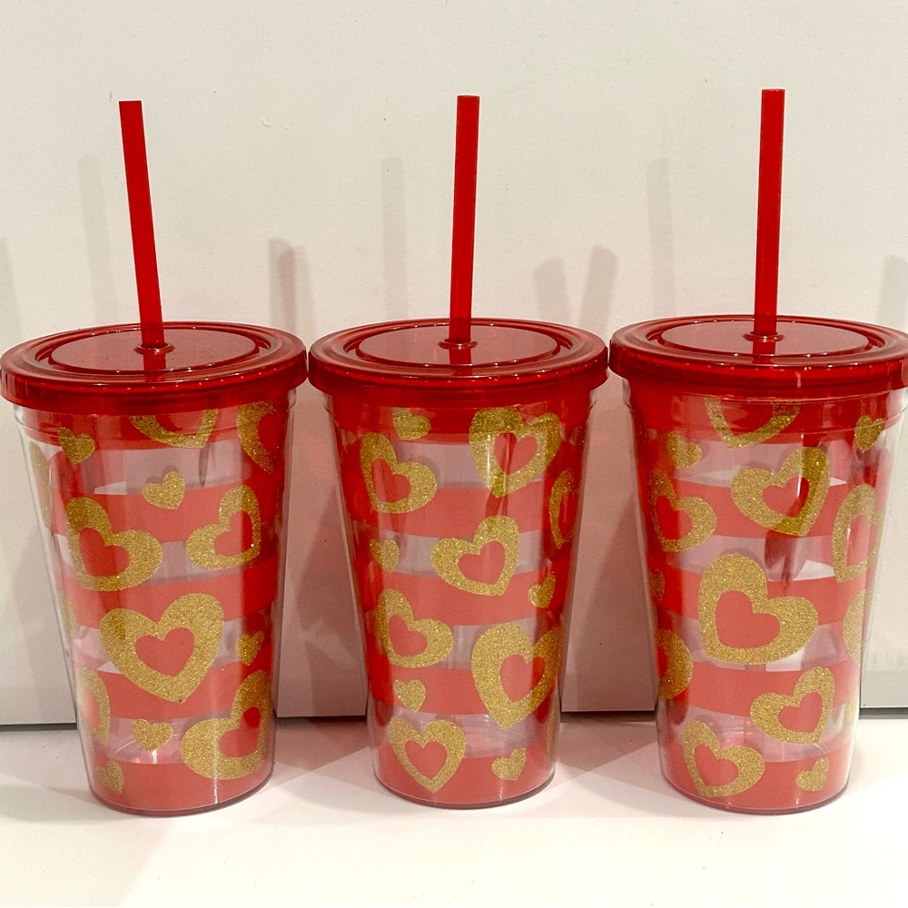 VALENTINE’S / ROMANTIC / HEARTS SIPPY CUPS X 3